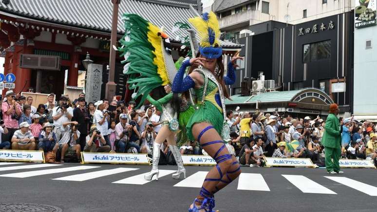 Carnaval de Asakusa: espetáculo para 500 mil pessoas