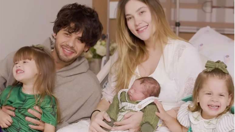 Virginia Fonseca e Zé Felipe com os filhos, Maria Alice, José Leonardo e Maria Flor – Reprodução/Instagram