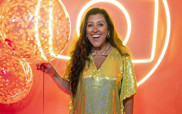 Regina Casé será a protagonista do novo humorístico nas noites de domingo da Globo 