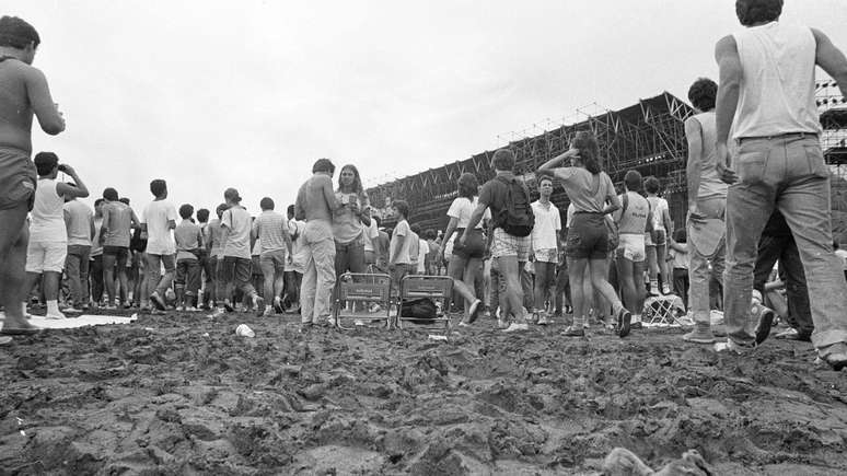 Chuva que caiu sobre o Rio de Janeiro transformou a Cidade do Rock em um grande lamaçal