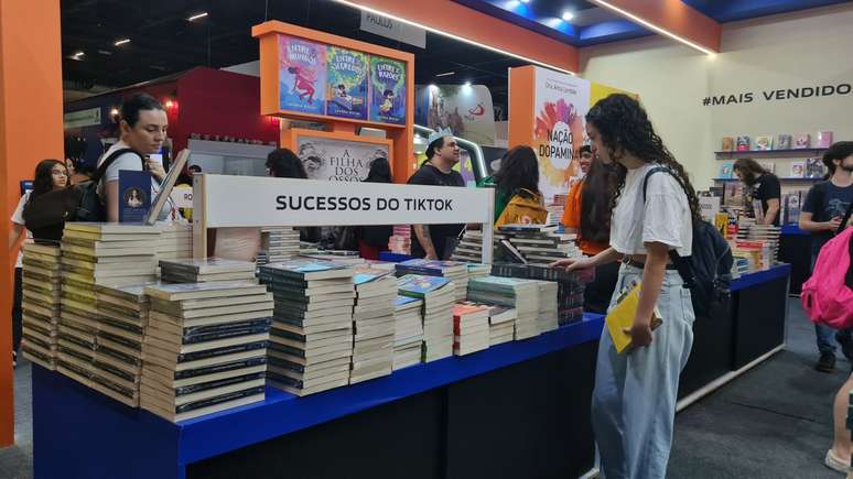 Até o momento, três dias tiveram os ingressos esgotados na Bienal do Livro