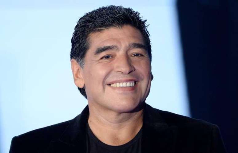 Maradona morreu em razão de um "edema pulmonar agudo secundário à insuficiência cardíaca agudizada"