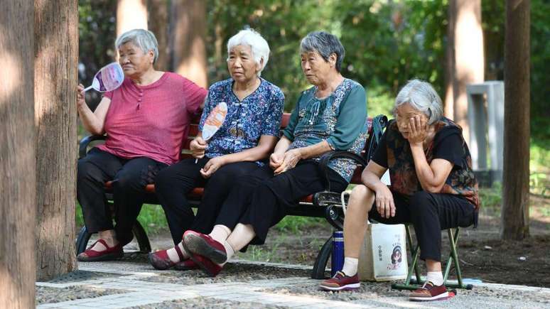 China enfrenta um rápido envelhecimento da opulação