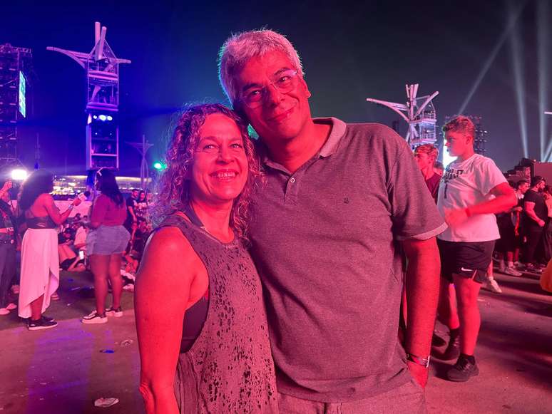 Marcelo Bispo, de 57 anos, ao lado da esposa, Cátia, no Rock in Rio.