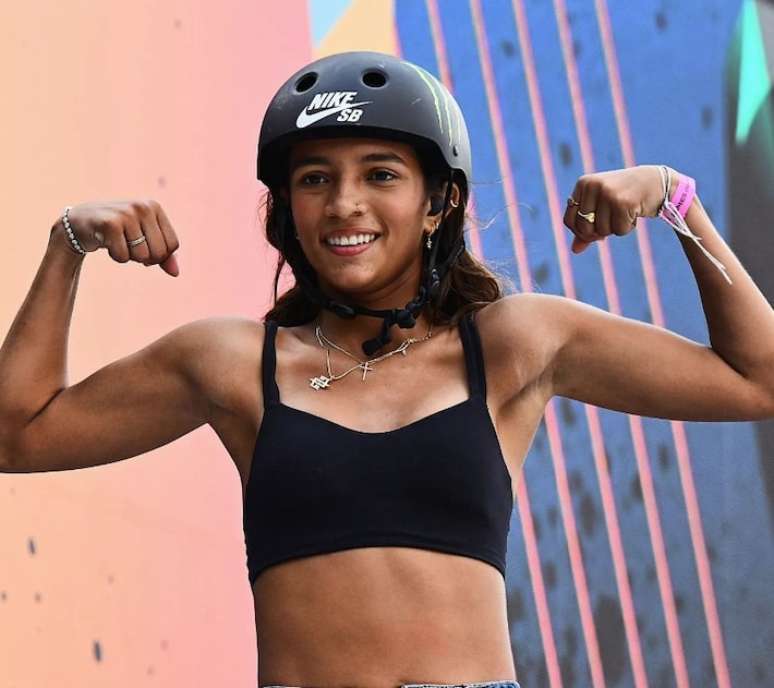 Rayssa Leal supera sete japonesas e é campeã mundial de skate street em Roma