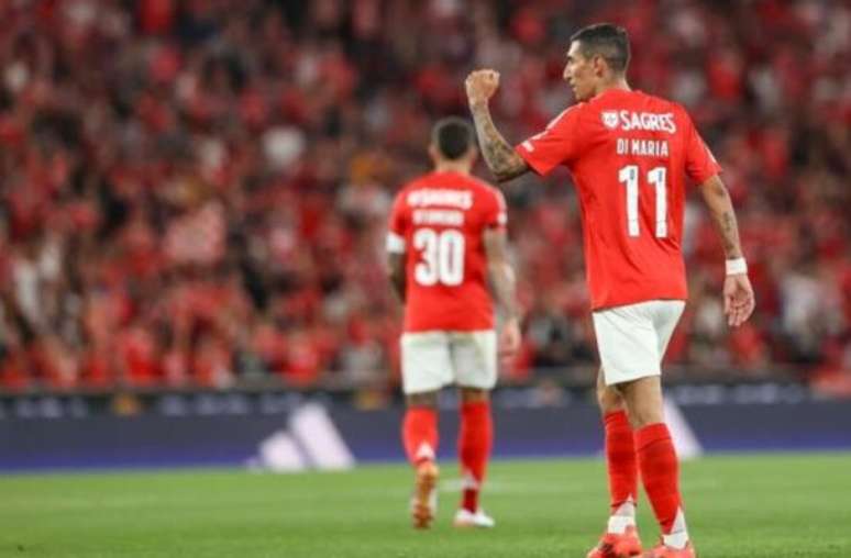 Benfica goleia em estreia de Bruno Lage  -