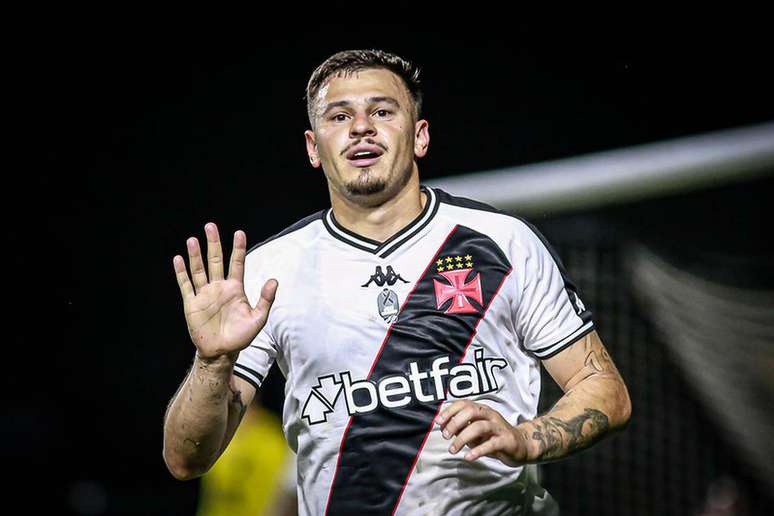 Hugo Moura marcó el gol de la victoria 