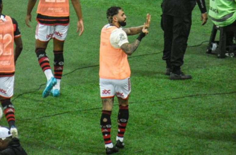 Bandeiras da torcida do Flamengo –