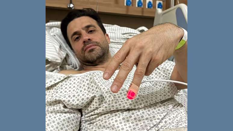 Pablo Marçal publica foto em hospital após ser agredido em debate