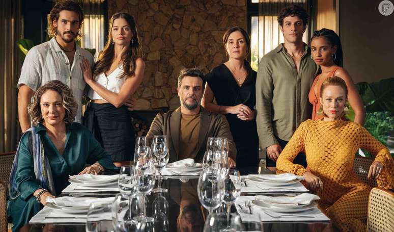 Morte de Molina (Rodrigo Lombardi) tem 5 suspeitos: Rudá (Nicolas Prattes), Luma (Agatha Moreira), Molina (Rodrigo Lombardi), Mércia (Adriana Esteves), Mavi (Chay Suede), Viola (Gabz) .