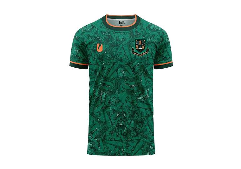 Mais uma camisa com referência a dinossauros –