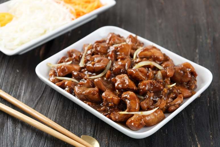 Frango teriyaki ao estilo brasileiro 