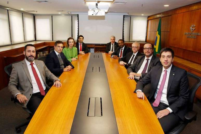 O Copom é composto pelo presidente do Banco Central e os oito diretores da autoridade monetária. 