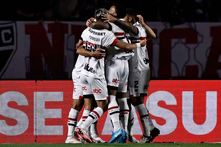 São Paulo passará pelo Botafogo na Libertadores? Veja as cotações