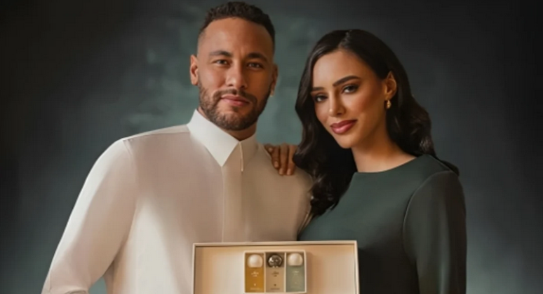 Neymar e Bruna Biancardi em propaganda de marca de perfume árabe