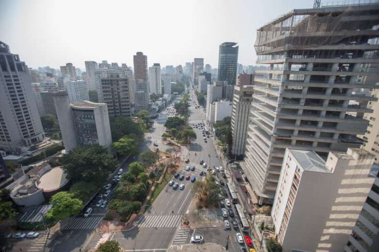 Criado para desenvolver o setor de habitação, o SBPE utiliza recursos vindos de contas de poupança na compra e construção de imóveis. 