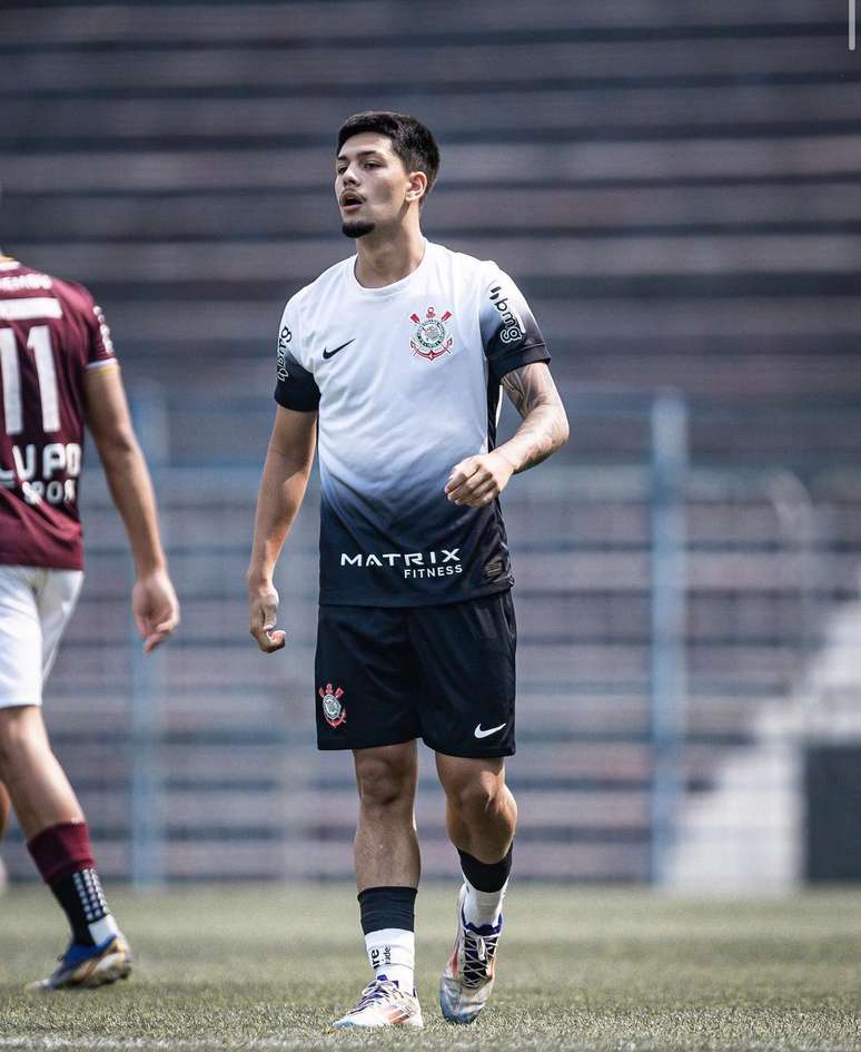 Miguel Nassif celebra grande atuação e classificação no Paulista sub-20. 