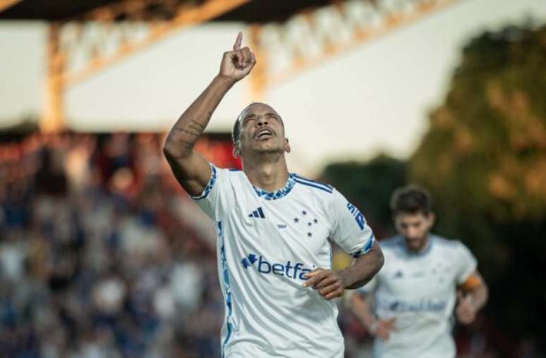 Fotos : Staff images / Cruzeiro - Legenda: Matheus Pereira sabe que é preciso manter os pés no chão antes da grande decisão