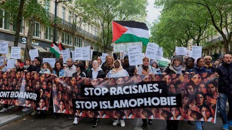 Protesto contra racismo e islamofobia em abril de 2024 em Paris