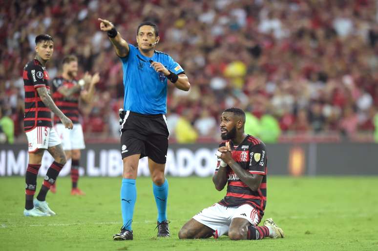 Flamengo perde jogo de ida das quartas de finais da Libertadores.