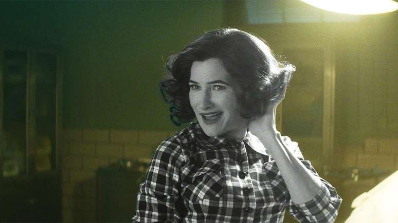 Agatha Harkness é interpretada por Kathryn Hahn