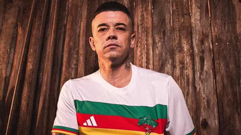 Com o intuito de ajudar o RS, Adidas lançou um modelo especial no Dia do Gaúcho –