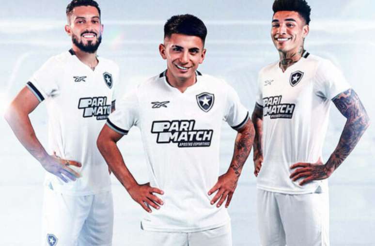 Divulgação/Botafogo - Legenda: Botafogo lança nova camisa para temporada