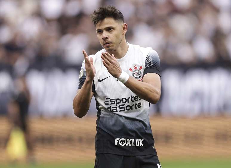 Romero foi o destaque do Corinthians contra o Atlético Goianiense