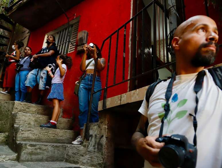 Curso priorizou ferramentas digitais incentivando a fotografia como meio de comunicação acessível e eficaz, independente da condição social.