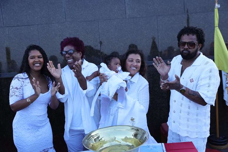 Batizado da filha de Xande de Pilares e Mikimbeth -