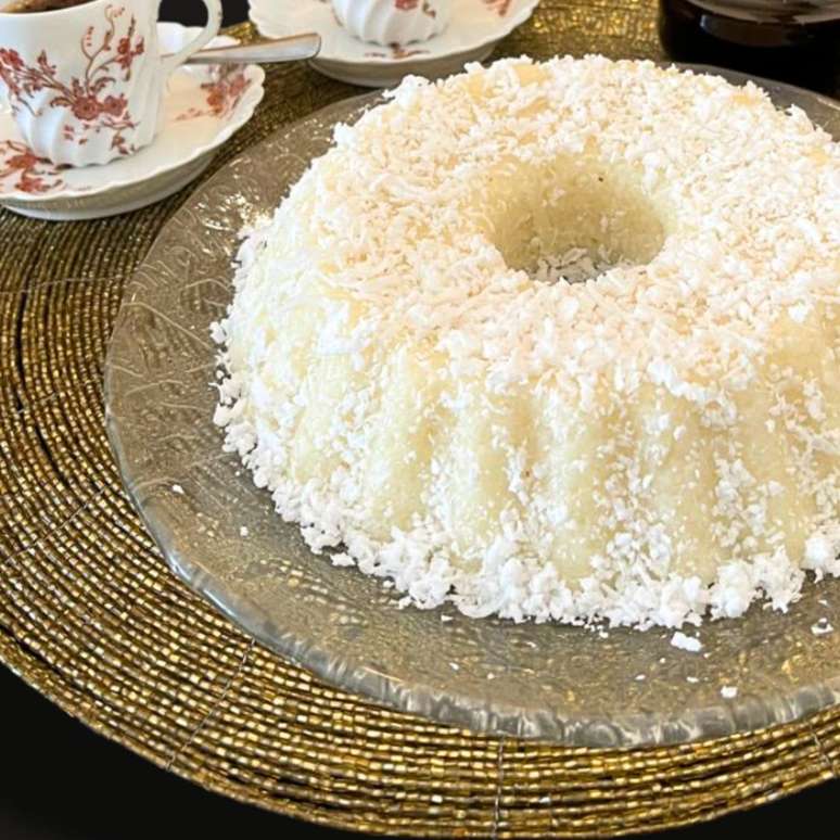 BOLO DE TAPIOCA (SEM COZINHAR) OU CUSCUZ DE TAPIOCA