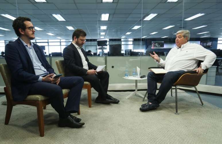 O candidato a prefeito de S&atilde;o Paulo, Jos&eacute; Luiz Datena (PSDB), durante sabatina no Estad&atilde;o