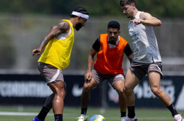 Rodrigo Coca/Agência Corinthians - Legenda: Memphis Depay treinou nesta quinta-feira no Corinthians