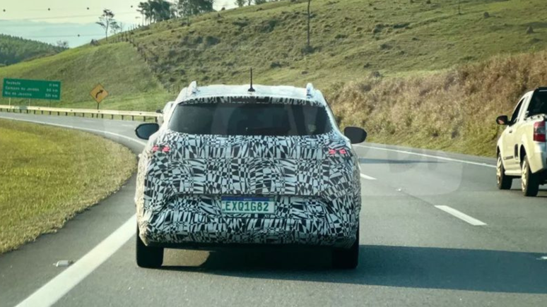 Novo SUV nacional da Volkswagen em testes em Taubaté (SP)