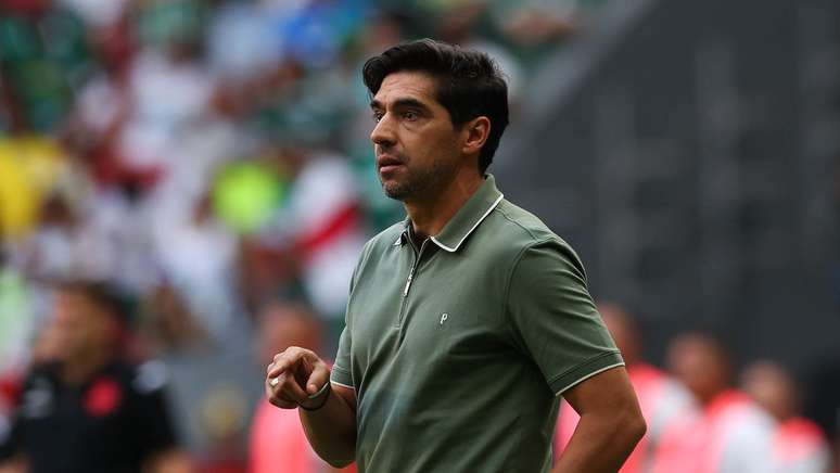 Abel Ferreira durante vitória do Palmeiras sobre o Vasco da Gama.