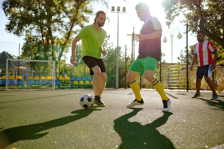 Atleta de final de semana: descubra se vale a pena ser um e como garantir sua segurança e eficiência durante os exercícios