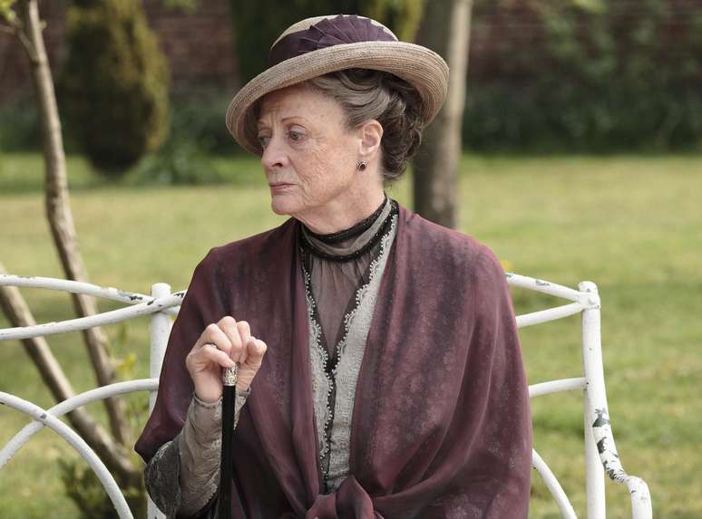 Maggie Smith em Downton Abbey…