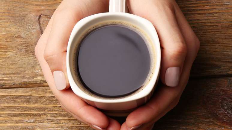 Café vicia? É possível ter abstinência de café? Especialistas explicam