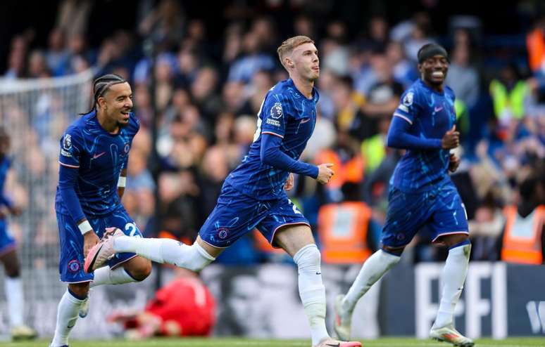 Cole Palmer tornou-se o primeiro jogador da história a marcar quatro gols em um primeiro tempo de Premier League