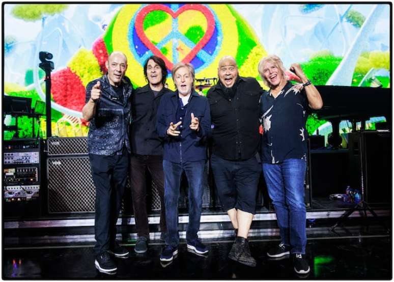 Paul e sua banda de longa data se prepara para shows no Brasil