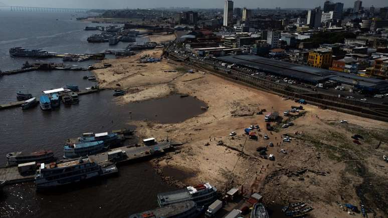 Rio Negro atingiu 13,73 metros, a 4ª menor marca