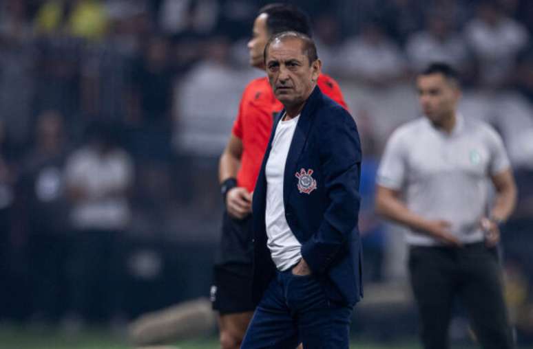 Fotos: Rodrigo Coca/Agência Corinthians - Legenda: Ramón Díaz reclamou da arbitragem