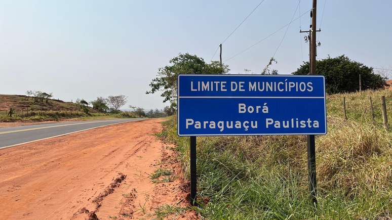 Antes distrito de Paraguaçu Paulista, Borá tornou-se município em 1965