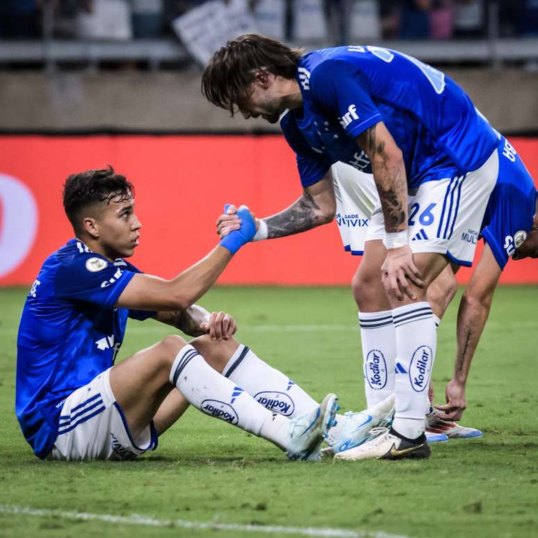 Cruzeiro segue sem vencer no Brasileirão. 