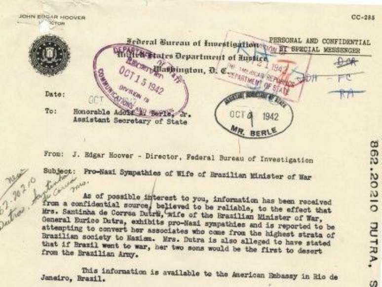 Primeira-dama Santinha foi monitorada pelo FBI por "simpatia pr&oacute;-nazista"