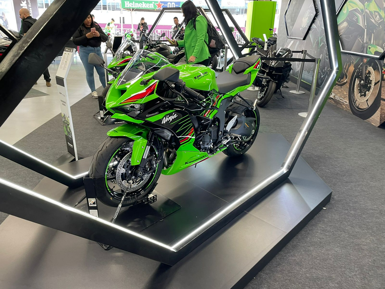 A Kawasaki Ninja 500 foi uma das novidades esportivas trazidas no Festival Interlagos 2024