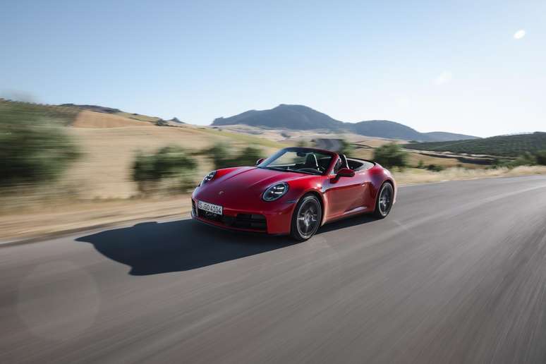 Novo Porsche 911 Carrera Cabriolet 2025