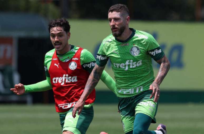 Zé Rafael participou normalmente do treino do Palmeiras nesta quarta-feira –