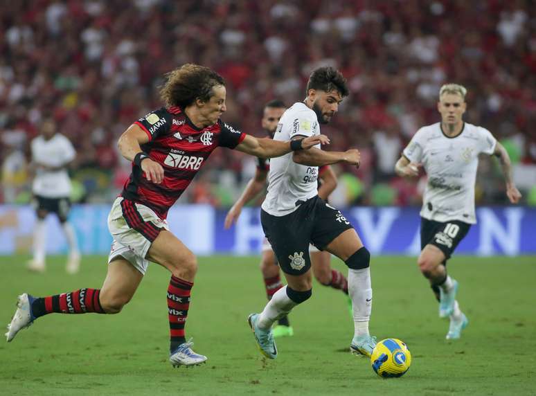 Corinthians reencontra o Flamengo pela Copa do Brasil nesta quarta após final de 2022. 