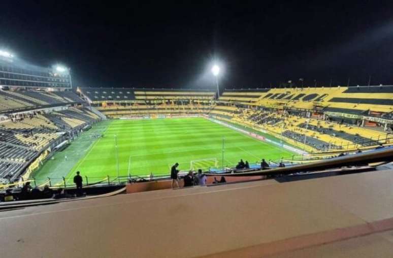 Botafogo deverá ter direito a 4 mil lugares no Estádio Peñarol